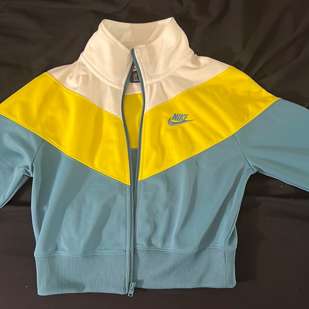 Nike cropped zip up